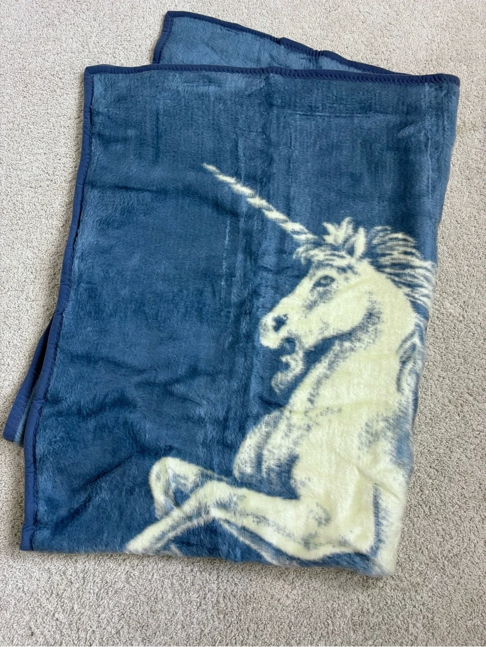 VINTAGE 70s Blue & White CROWN CRAFTS High Pile UNICORN BLANKET Plush THROW